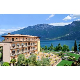 Hotel GARDA BELLEVUE**** - Limone sul Garda